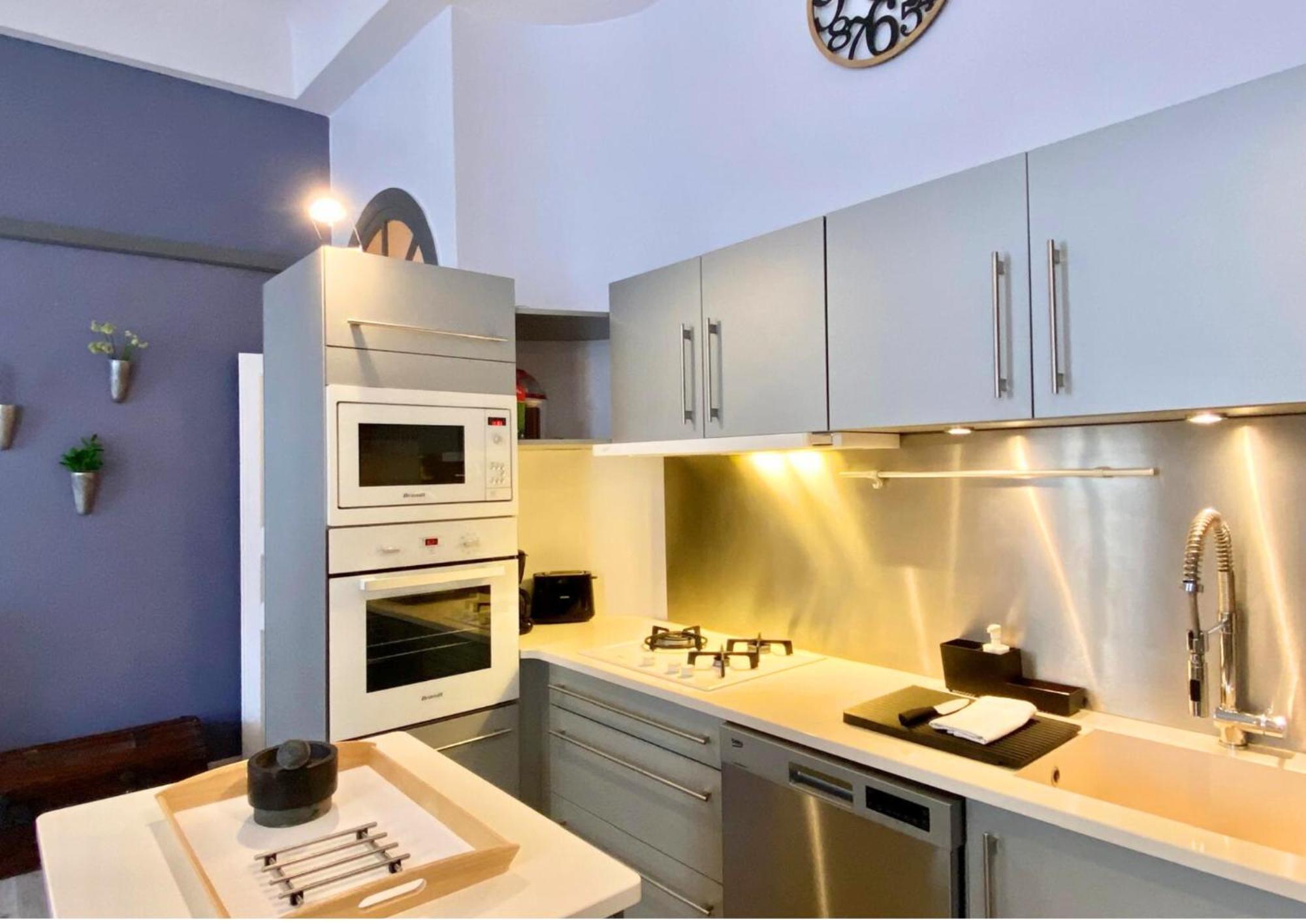 Apartamento O'de- Centre - Proche Cite Medievale -canal Du Midi - Wifi - Ideal Couple Et Professionnel Carcasona